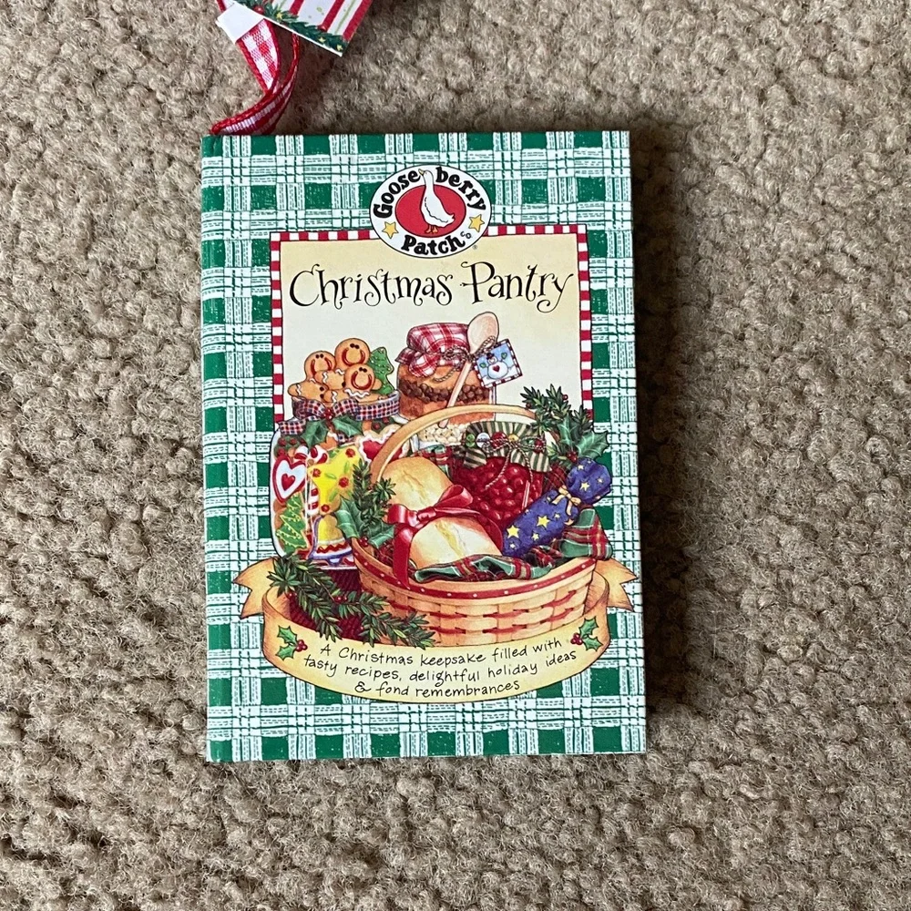 Festive Christmas Party Favor Bags - Red, Green, Pink Ornaments